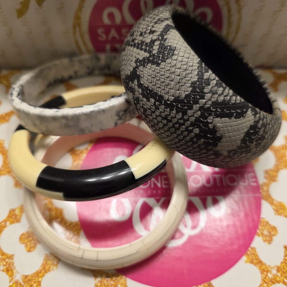 Sassy Jones Assorted Bangles